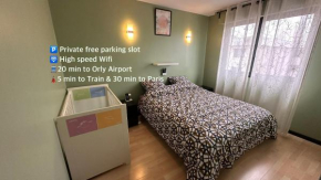 Big 4 bedrooms near Paris & Airport, Parking